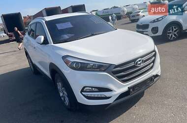 Hyundai Tucson  2015