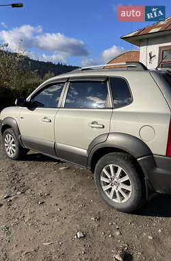 Hyundai Tucson  2006