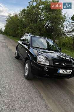 Hyundai Tucson  2005