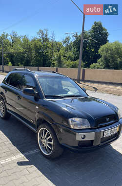 Hyundai Tucson  2005