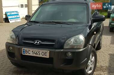 Hyundai Tucson  2005