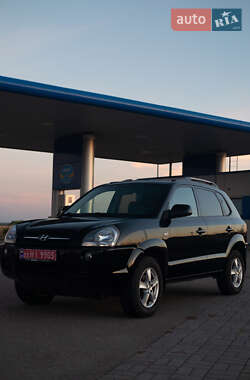 Hyundai Tucson  2006