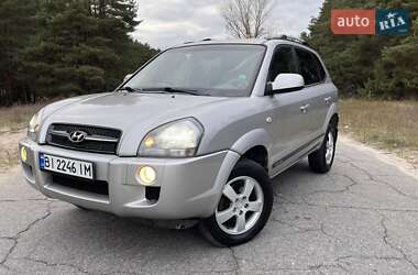 Hyundai Tucson  2005