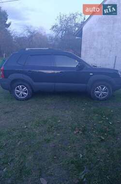 Hyundai Tucson  2011