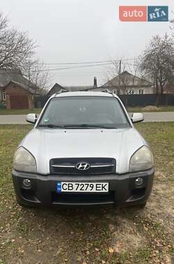 Hyundai Tucson  2005