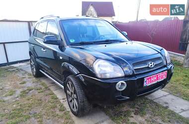 Hyundai Tucson  2005