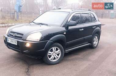 Hyundai Tucson  2005