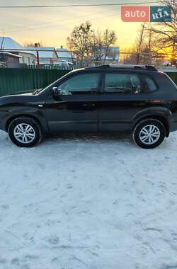 Hyundai Tucson  2011