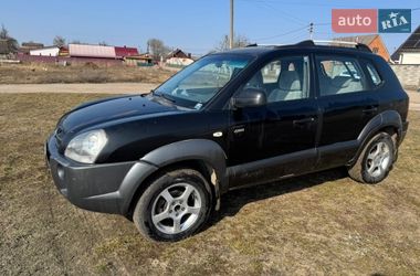 Hyundai Tucson  2004