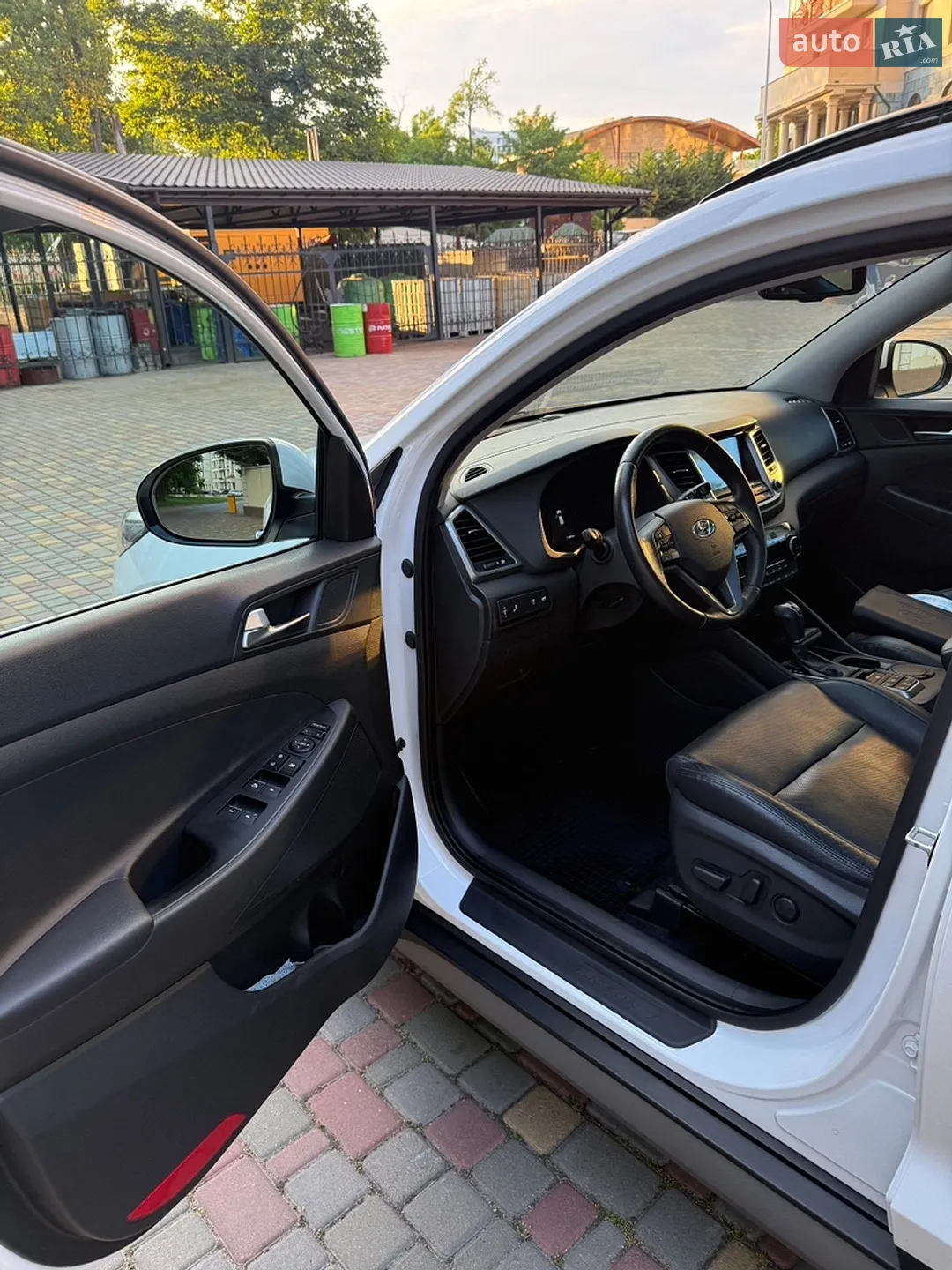Hyundai Tucson 2017 VIN TMAJ381ADHJ393183 фото оголошення 36 з 68