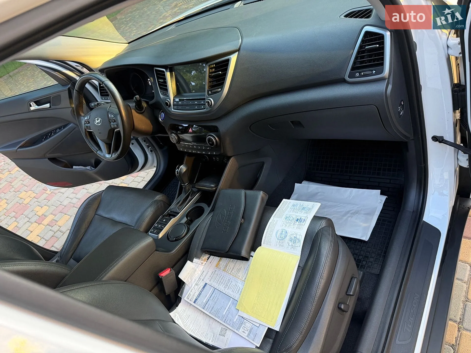 Hyundai Tucson 2017 VIN TMAJ381ADHJ393183 фото оголошення 39 з 68