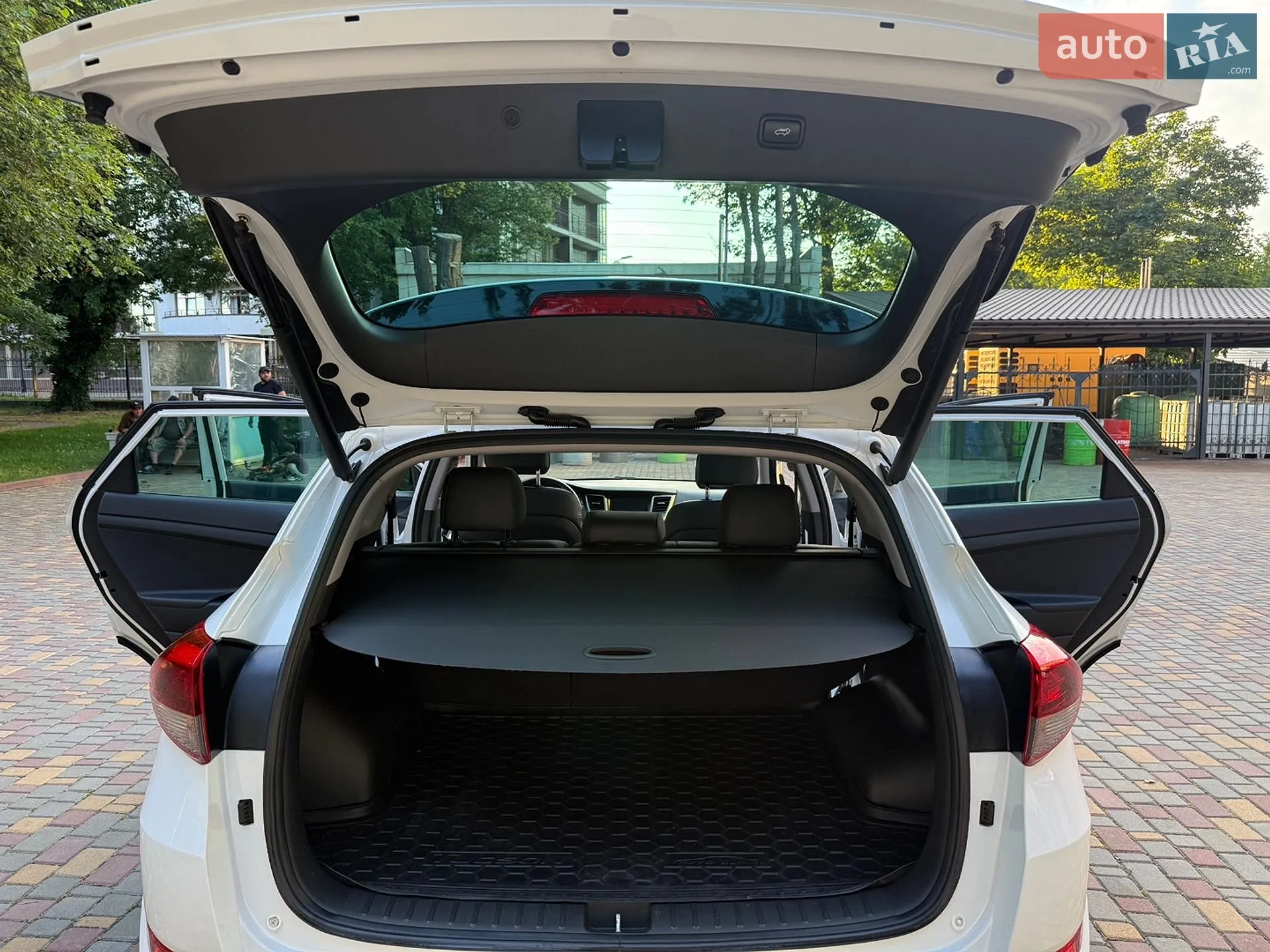 Hyundai Tucson 2017 VIN TMAJ381ADHJ393183 фото оголошення 41 з 68