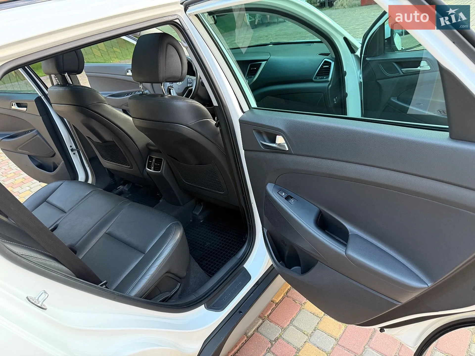 Hyundai Tucson 2017 VIN TMAJ381ADHJ393183 фото оголошення 54 з 68