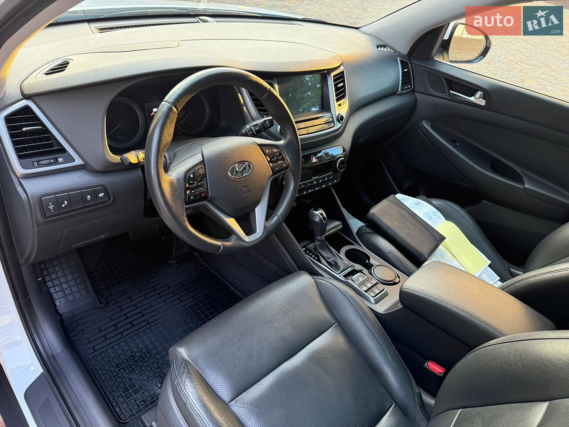 Hyundai Tucson 2017 VIN TMAJ381ADHJ393183 фото оголошення 26 з 68