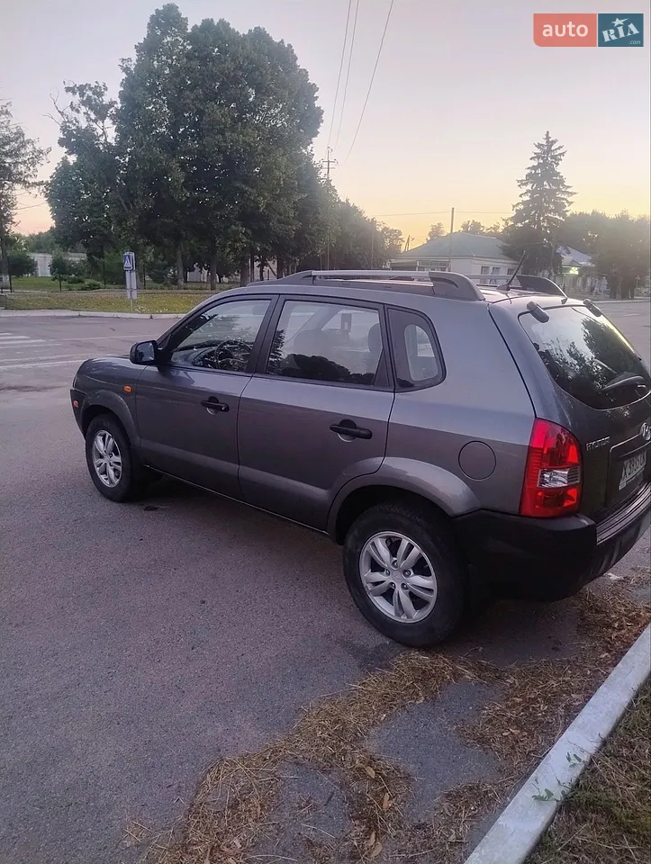 2010 Hyundai Tucson - мініатюра 3