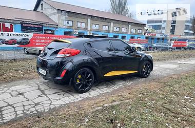 Hyundai Veloster  2011