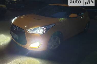 Hyundai Veloster  2012