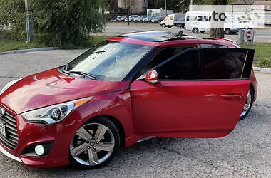 Hyundai Veloster  2012