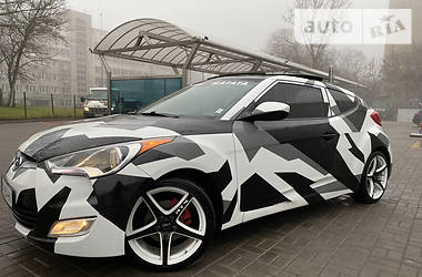 Hyundai Veloster  2011