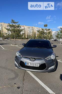 Hyundai Veloster  2013