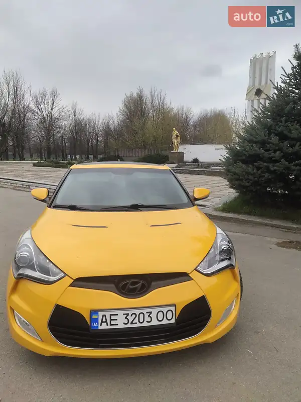 Hyundai Veloster