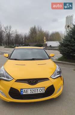 Hyundai Veloster  2012