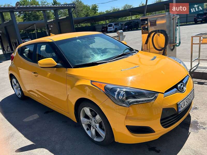 Hyundai Veloster