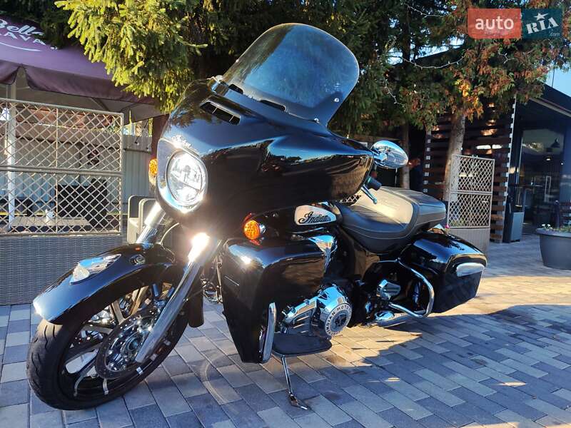 Мотоцикл Круізер Indian Roadmaster