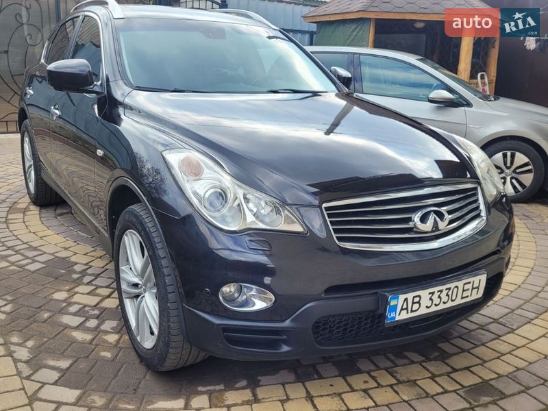 Infiniti EX 30