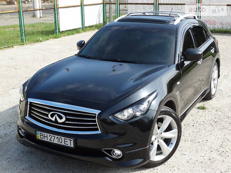 Infiniti FX 30 2012 года