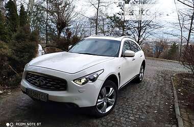 Infiniti FX 30  2013