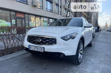 Infiniti FX 30  2012