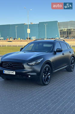 Infiniti FX 30  2012