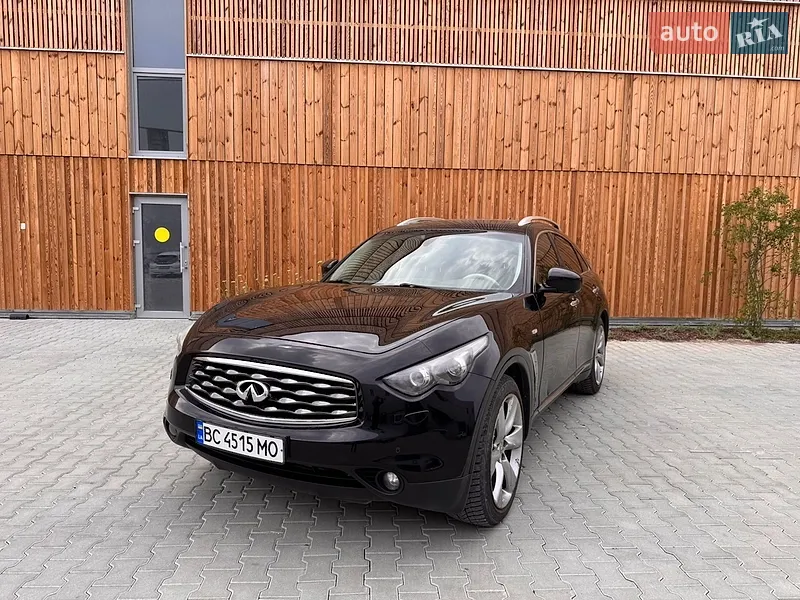 Infiniti FX 30 2010