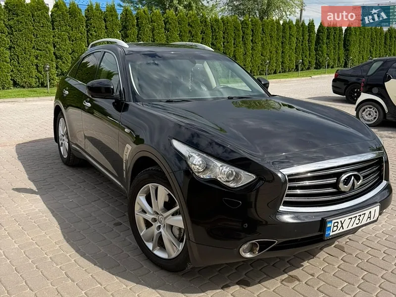 Infiniti FX 30 2012