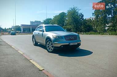 Infiniti FX 35  2004