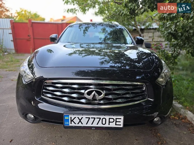 Infiniti FX 35