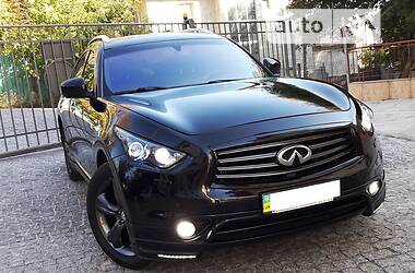 Infiniti FX 37  2010