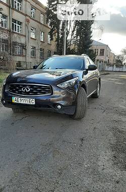 Infiniti FX 37  2011