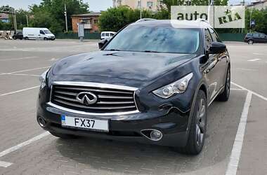 Infiniti FX 37  2012