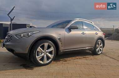 Infiniti FX 37  2010