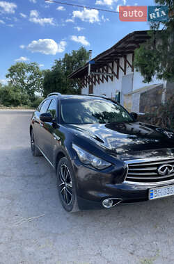Infiniti FX 37  2012