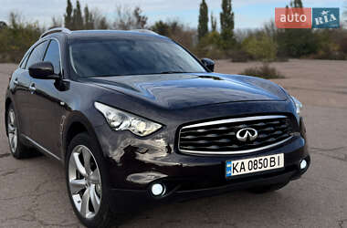 Infiniti FX 37  2010