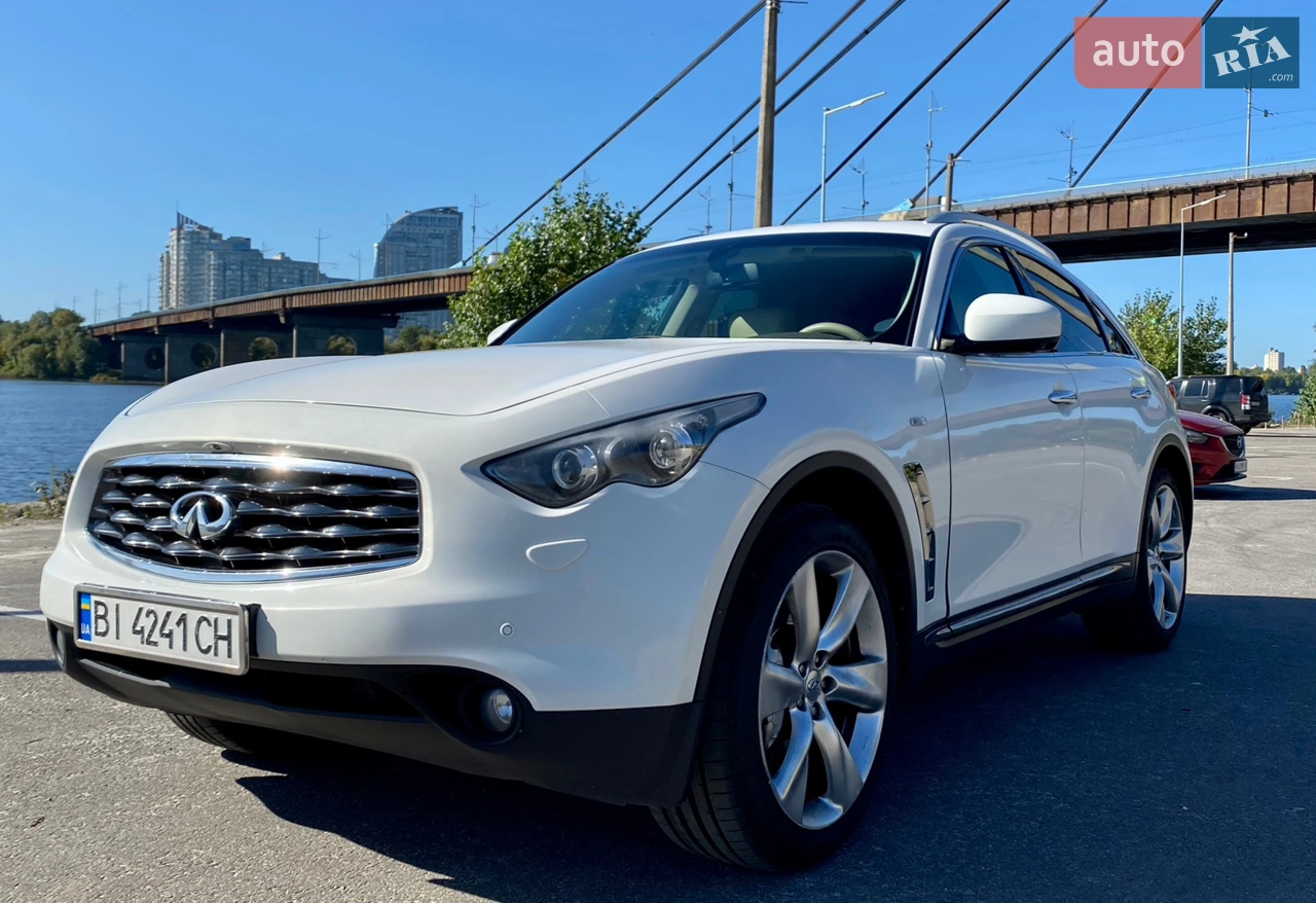 2010 Infiniti FX - фото 1