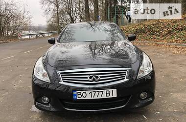 Infiniti G25  2012