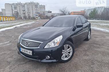 Infiniti G25  2012