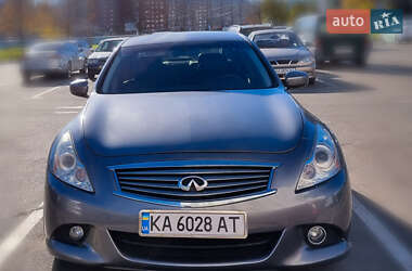 Infiniti G25  2010