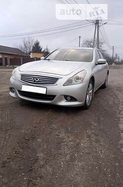 Infiniti G25 X 4wd 2010