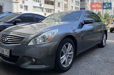 Infiniti G25  2011