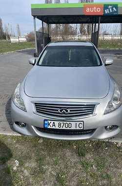 Infiniti G25 2012